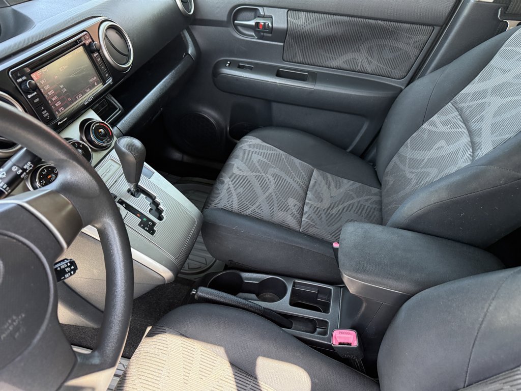 2015 Scion xB Base - Photo 15