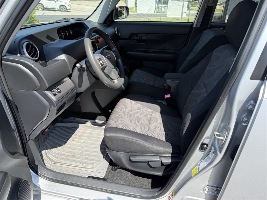 2015 Scion xB Base - Photo 11